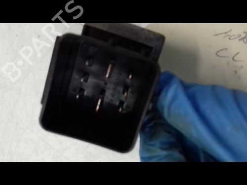 electronic-module-renault-clio-iv-bh_-15-dci-75-110678071r-2012-2013-2014-2015-2016-2017-2018-2019-2020-2021-10396555 main image