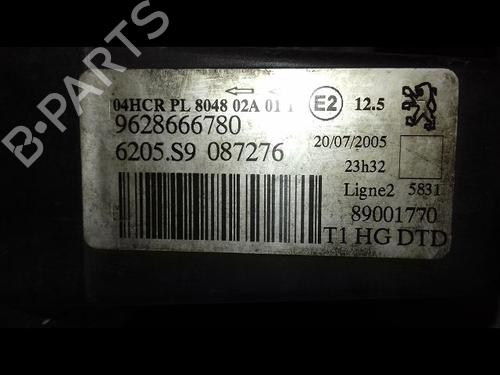 Right headlight PEUGEOT 206 Hatchback (2A/C) 1.4 16V | BP30522597C29 