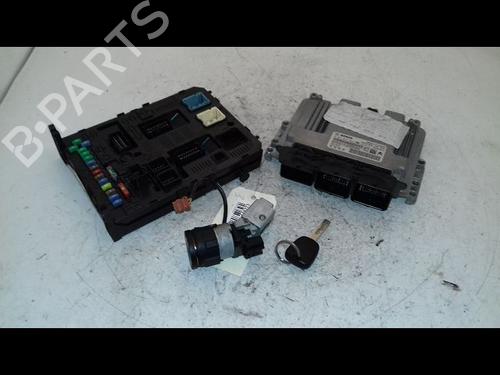 Used Electronic module Electronic module PEUGEOT 308 I (4A_, 4C_) 1.6 HDi (92 hp) 33135834 33135834