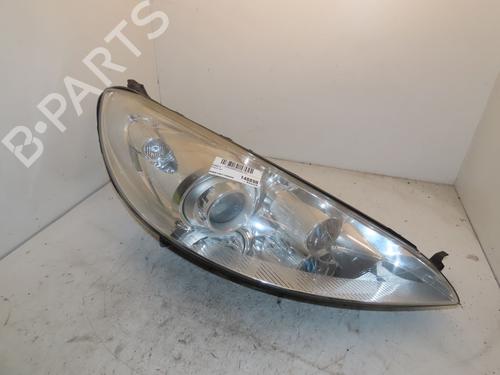 right-headlight-peugeot-407-coupe-6c_-2005-32690729 main image