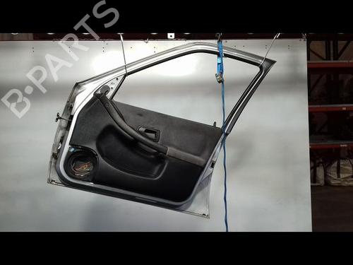 Puerta delantera derecha PEUGEOT 306 Hatchback (7A, 7C, N3, N5) 1.8 16V (110 hp) 18058865