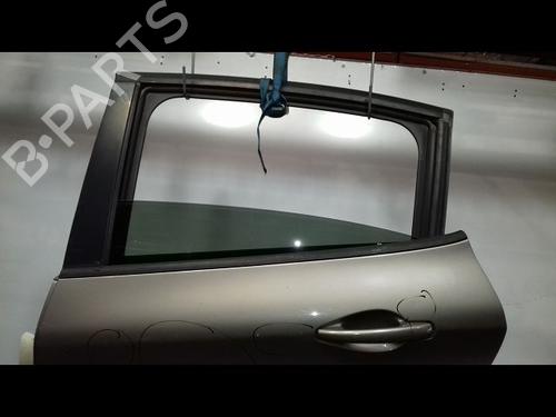 Porta trás esquerda PEUGEOT 208 I (CA_, CC_) 1.2 VTI 82 (82 hp) 31347829