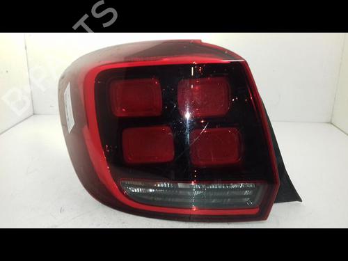 Farolim esquerdo DACIA SANDERO II 1.0 SCe 75 (B8JC, B8JD, B8NC) (73 hp) 29226628