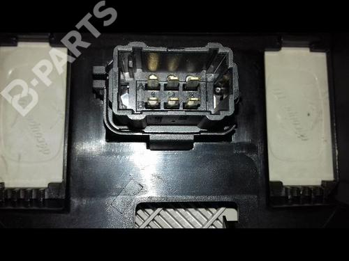 Interior roof light PEUGEOT 807 (EB_) 2.2 HDi | BP11241652I8 