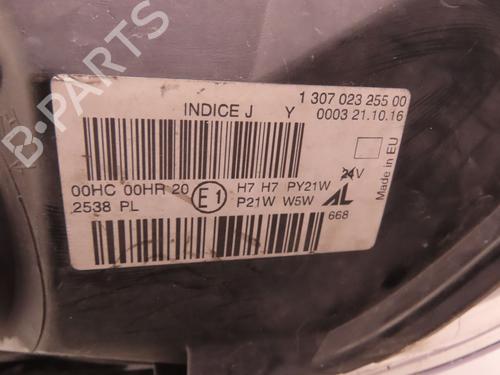 Right headlight RENAULT MEGANE III Grandtour (KZ0/1) 1.5 dCi (KZ0C, KZ1A) | BP17372020C29 