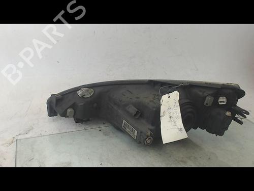Used Right headlight PEUGEOT 206 Hatchback (2A/C) 1.1 i (60 hp) 8968209