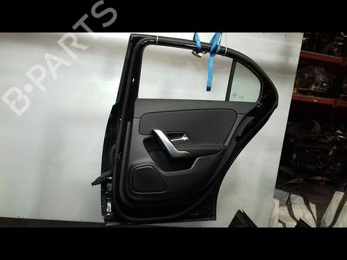 Used Right rear door MERCEDES-BENZ A-CLASS (W177) A 200 (177.087) (163 hp) 31347821