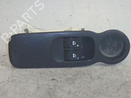 Used Left front window switch RENAULT MODUS / GRAND MODUS (F/JP0_) 1.2 (JP0C, JP0K, FP0C, FP0K, FP0P, JP0P, JP0T) (75 hp) 8969791