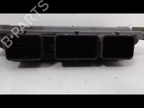 Used Engine control unit (ECU) RENAULT TWINGO II (CN0_) 1.2 16V (CN04, CN0B) (75 hp) 9057453