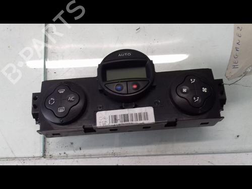 Used Climate control RENAULT MEGANE II (BM0/1_, CM0/1_) 1.5 dCi (BM1E, CM1E) (106 hp) 8969754
