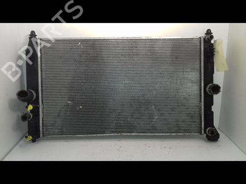 Used Water radiator TOYOTA YARIS (_P21_, _PA1_, _PH1_) 1.5 Hybrid (MXPH10, MXPH11) (116 hp) 22535638