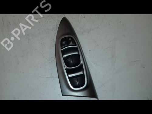 Used Left front window switch NISSAN JUKE (F15) 1.5 dCi (110 hp) 30949970