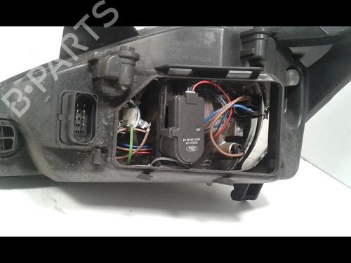 Used Right headlight FORD FOCUS I (DAW, DBW) 1.8 Turbo DI / TDDi (90 hp) 23196180