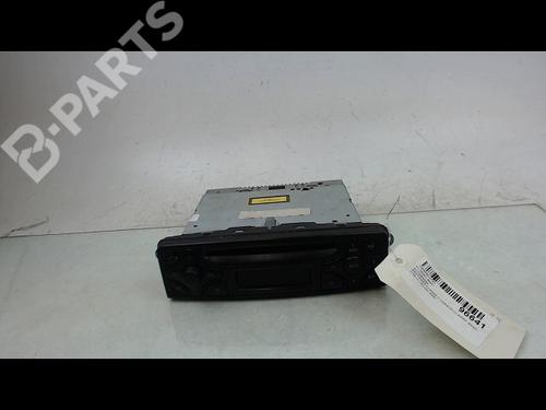 Used Radio MERCEDES-BENZ C-CLASS (W203) C 220 CDI (203.006, 203.008) (143 hp) 8970202