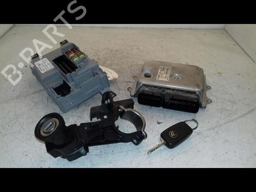 Used Electronic module Electronic module CITROËN NEMO Box Body/MPV (AA_) 1.3 HDi 75 (75 hp) 33135825 33135825