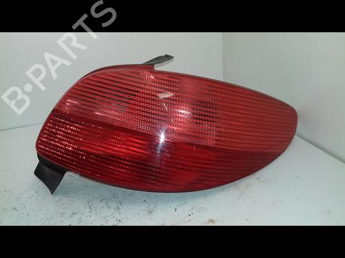 Used Right taillight PEUGEOT 206 Hatchback (2A/C) 2.0 HDI 90 (90 hp) 23196415
