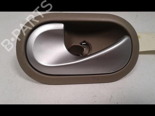 Used Rear left interior door handle RENAULT CLIO III (BR0/1, CR0/1) 1.6 16V (BR05, BR0B, BR0Y, BR15, BR1J, BR1M, BR1Y, CR0B,... (112 hp) 16931209