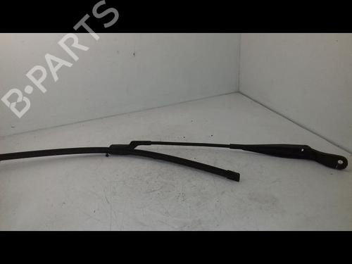 Used Front windshield wiper arm PEUGEOT 208 I (CA_, CC_) 1.2 VTI 82 (82 hp) 29226777