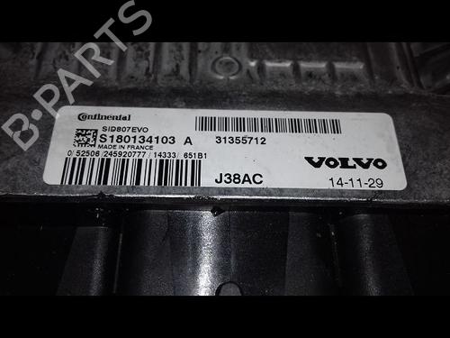 Used Engine control unit (ECU) Engine control unit (ECU) VOLVO V40 Cross Country (526) D2 (114 hp) 35886999 35886999