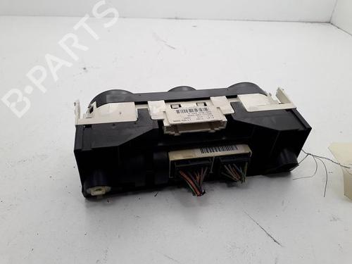 Used Climate control VW POLO IV (9N_, 9A_) 1.4 TDI (80 hp) 8971798