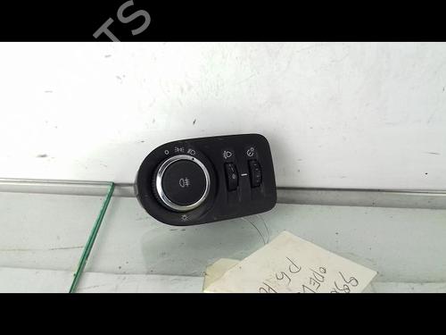 Used Headlight switch OPEL CORSA D (S07) 1.2 (L08, L68) (80 hp) 8969600