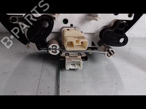 Commande Chauffage TOYOTA RAV 4 II (_A2_) 2.0 4WD (ACA21, ACA20) (150 hp) 23194895