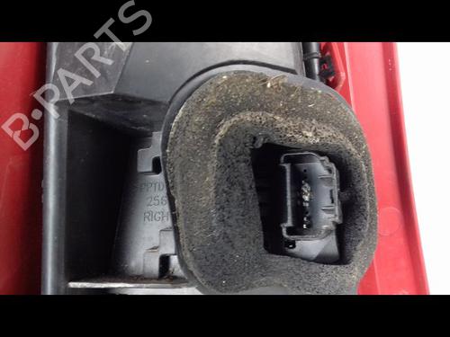 Used Right taillight Right taillight PEUGEOT 107 (PM_, PN_) 1.0 (68 hp) 8961727 8961727