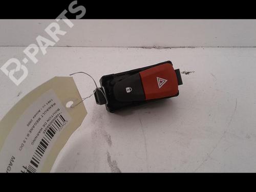 Used Warning switch RENAULT MEGANE III Hatchback (BZ0/1_, B3_) 1.5 dCi (86 hp) 8971698