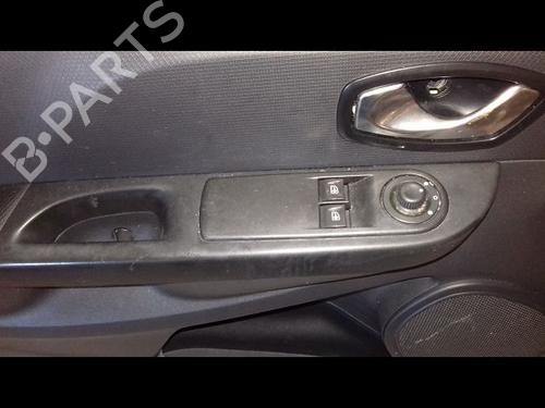 Used Front left panel RENAULT CLIO IV (BH_) 1.5 dCi 90 (90 hp) 31747573
