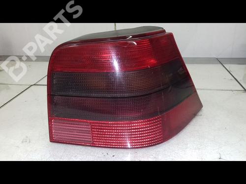 Højre baglygte VW GOLF IV (1J1) 1.9 TDI (90 hp) 8963151