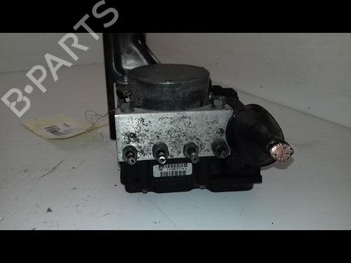 Used ABS pump RENAULT CLIO III (BR0/1, CR0/1) 1.2 16V (103 hp) 24137445