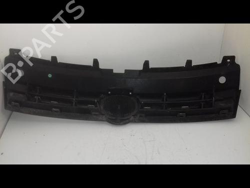 Used Grille VW POLO V (6R1, 6C1) 1.6 TDI (90 hp) 27245796