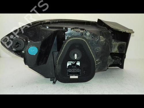 Højre baglygte PEUGEOT 208 II (UB_, UP_, UW_, UJ_) 1.2 PureTech 100 (101 hp) 29216874
