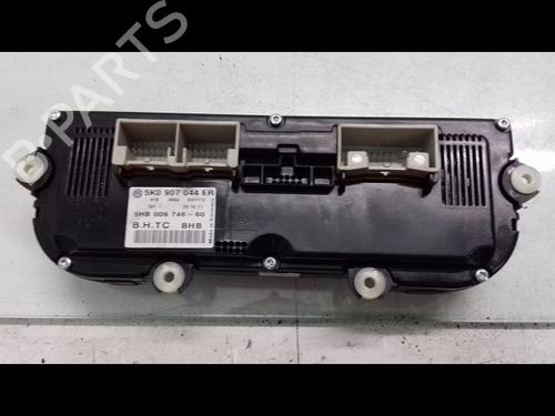 Used Climate control VW GOLF VI (5K1) 2.0 TDI (140 hp) 8969802