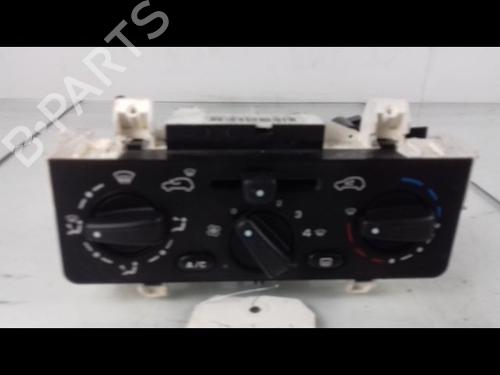Used Climate control PEUGEOT 1007 (KM_) 1.4 (75 hp) 8970890