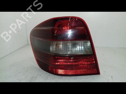 Used Left taillight MERCEDES-BENZ M-CLASS (W164) ML 350 CDI 4-matic (164.122) (224 hp) 29226640