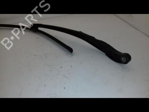 Used Front windshield wiper arm PORSCHE CAYENNE (9PA) S 4.5 (340 hp) 29226784