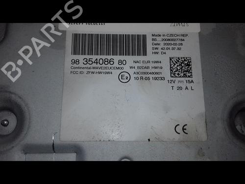 Used Radio Radio PEUGEOT 2008 II (UD_, US_, UY_, UJ_, UR_, UC_) 1.2 PureTech 130 (USHNS, URHNS) (130 hp) 22185896 22185896