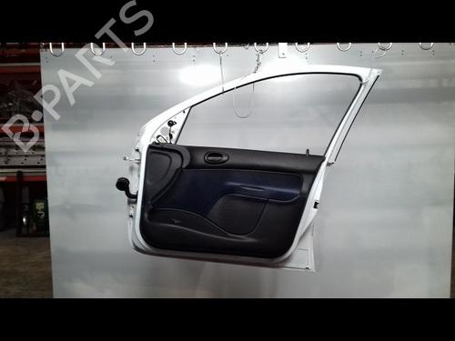 Used Right front door PEUGEOT 206 Hatchback (2A/C) 1.6 i (89 hp) 8974474