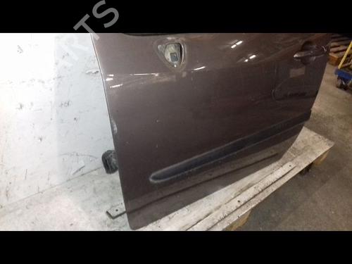 Used Left front door RENAULT MODUS / GRAND MODUS (F/JP0_) 1.5 dCi (FP0G, JP0G) (68 hp) 30949725