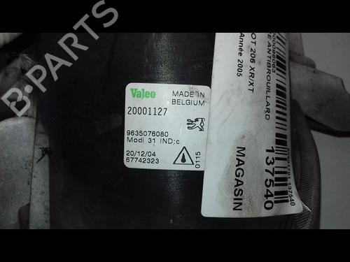 Used Right front fog light PEUGEOT 206 Hatchback (2A/C) 1.4 16V (88 hp) 15958918