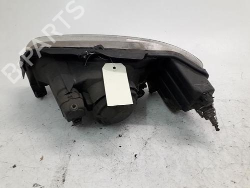 Used Right headlight Right headlight RENAULT CLIO II (BB_, CB_) 1.2 (BB0A, BB0F, BB10, BB1K, BB28, BB2D, BB2H, CB0A,... (58 hp) 8965318 8965318