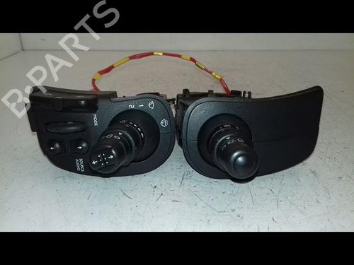 Used Steering column stalk RENAULT CLIO III (BR0/1, CR0/1) 1.5 dCi (C/BR0G, C/BR1G) (68 hp) 30949593