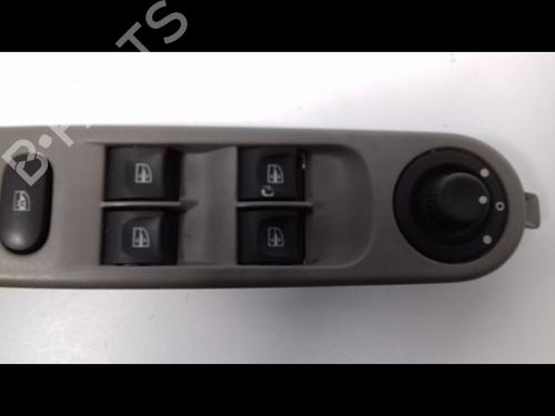 Used Left front window switch RENAULT ZOE (BFM_) ZOE (88 hp) 10410043