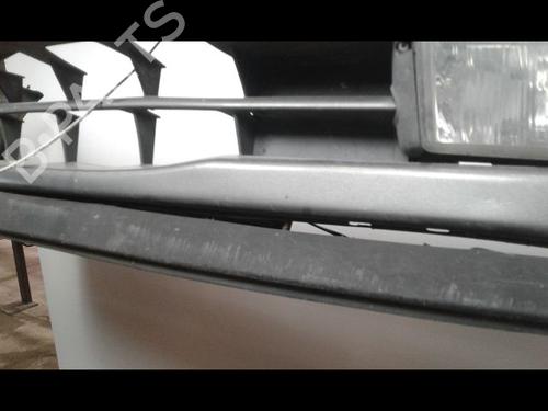 Used Front bumper Front bumper RENAULT MEGANE Scenic (JA0/1_) 1.6 e (JA0F) (90 hp) 8971939 8971939