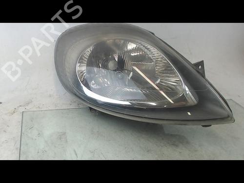 Used Right headlight RENAULT TRAFIC II Van (FL) 1.9 dCi 80 (FL0B) (82 hp) 8969670