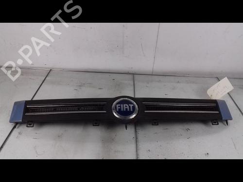 Used Grille FIAT PANDA (169_) 1.2 (169.AXB11, 169.AXB1A) (60 hp) 23195140