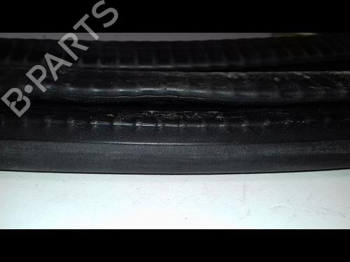 Used Rubber door seal VW GOLF V (1K1) 1.9 TDI (105 hp) 23195328