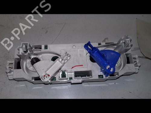 Used Climate control RENAULT MEGANE III Hatchback (BZ0/1_, B3_) 1.5 dCi (86 hp) 8969574