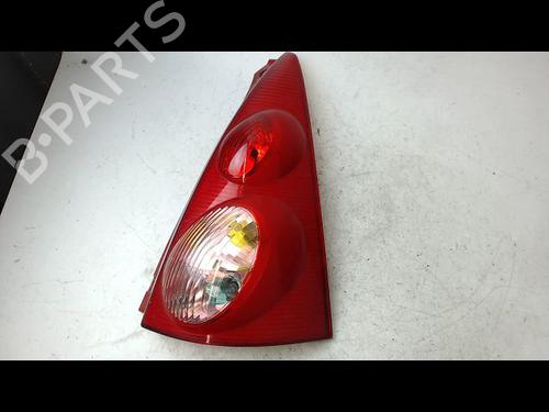 Højre baglygte PEUGEOT 107 (PM_, PN_) 1.4 HDi (54 hp) 15744354